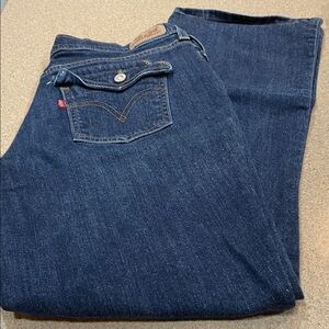 Levi’s 515 Boot Cut size 8 S/C.